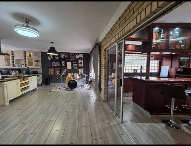 3 BEDROOM HOUSE FOR SALE IN THREE RIVERS PROPER